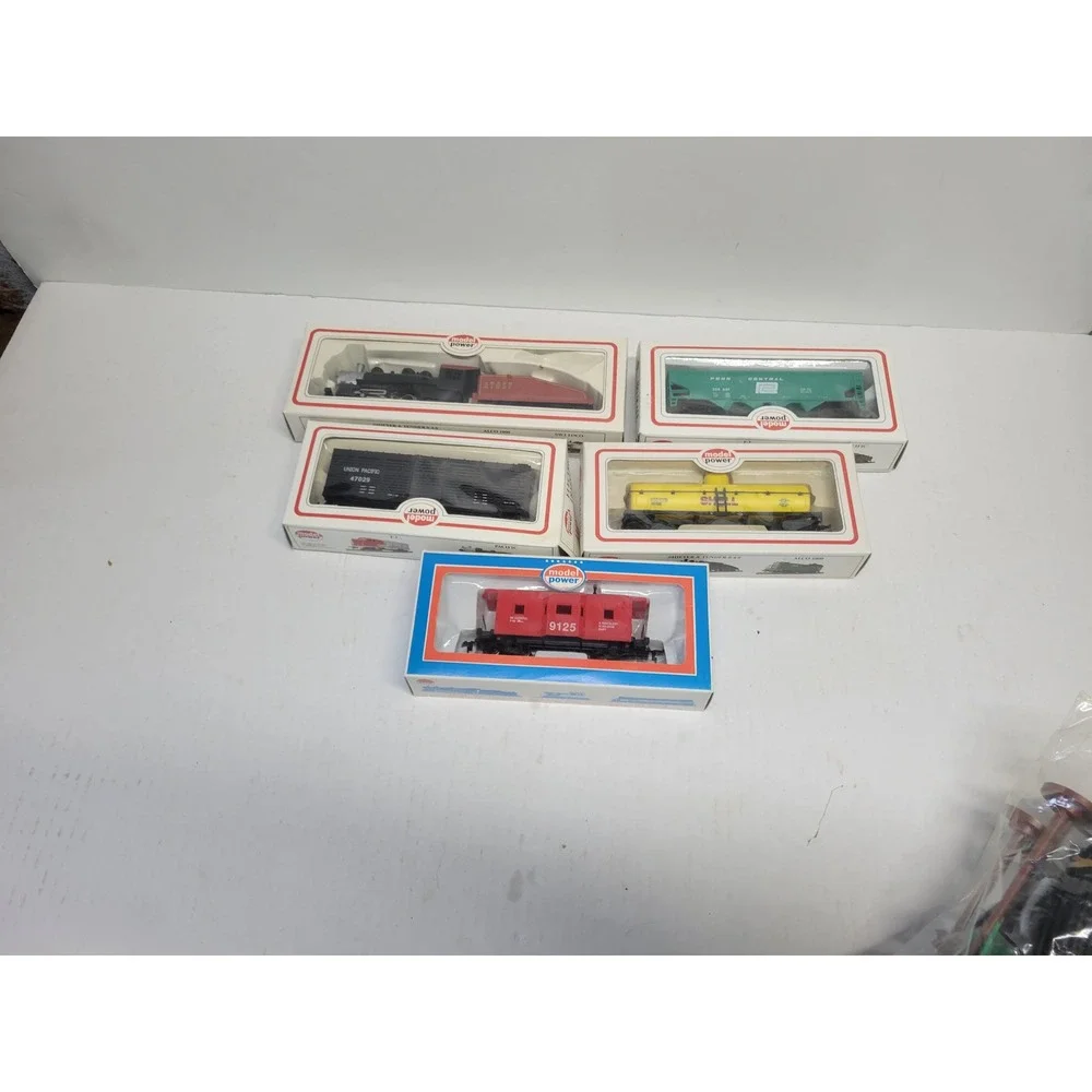 Vtg‎ Model Power HO Scale Train Lot of 5 New in Boxed